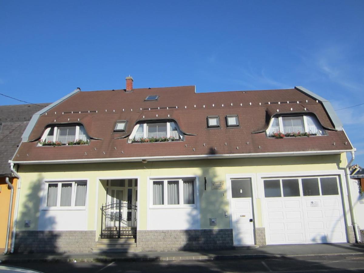 Kantor Vendeghaz Hotell Zalaegerszeg Exteriör bild